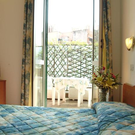 Hotel Tirreno Рим Номер фото