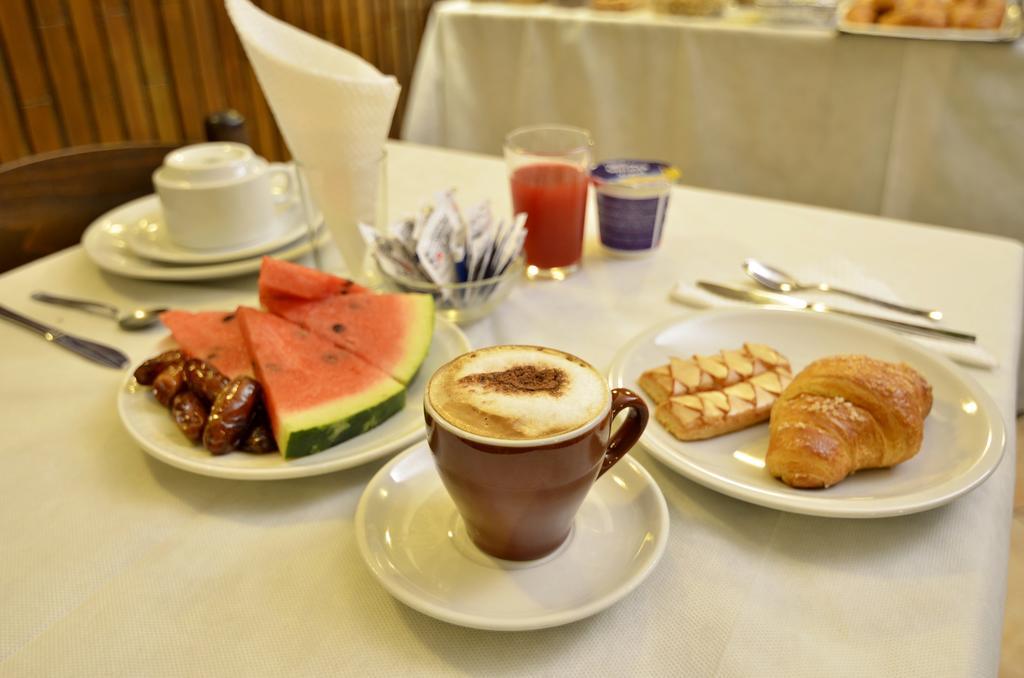 Hotel Tirreno Рим Экстерьер фото