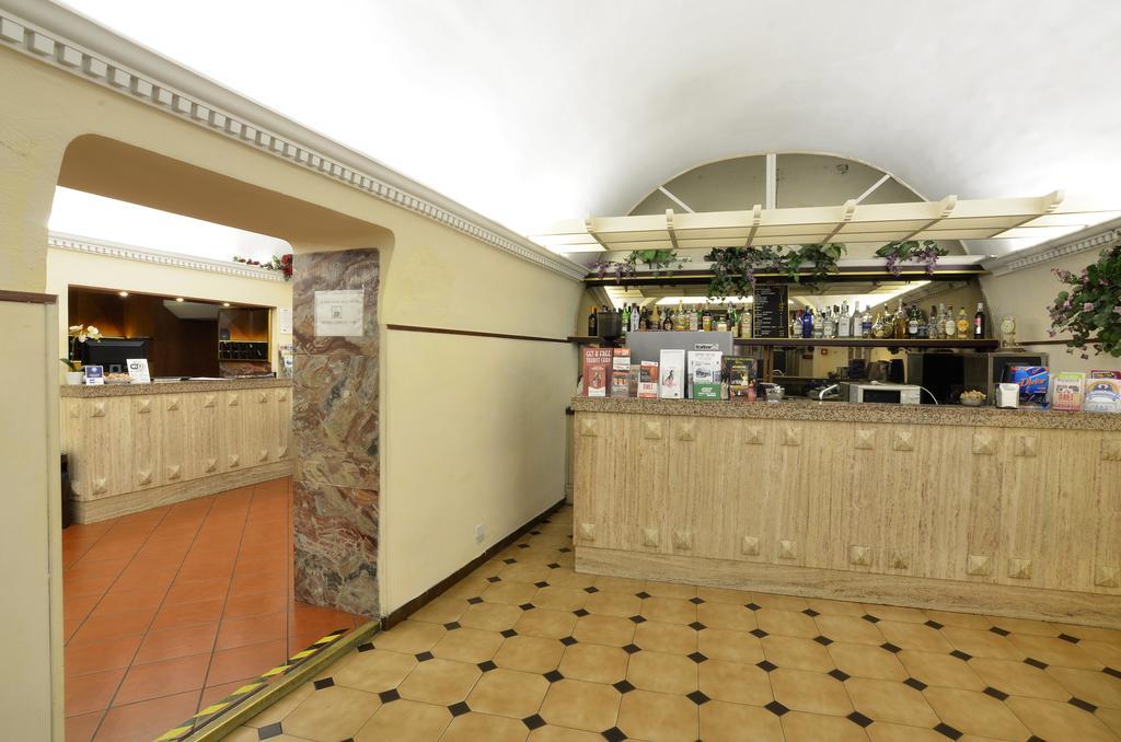 Hotel Tirreno Рим Экстерьер фото